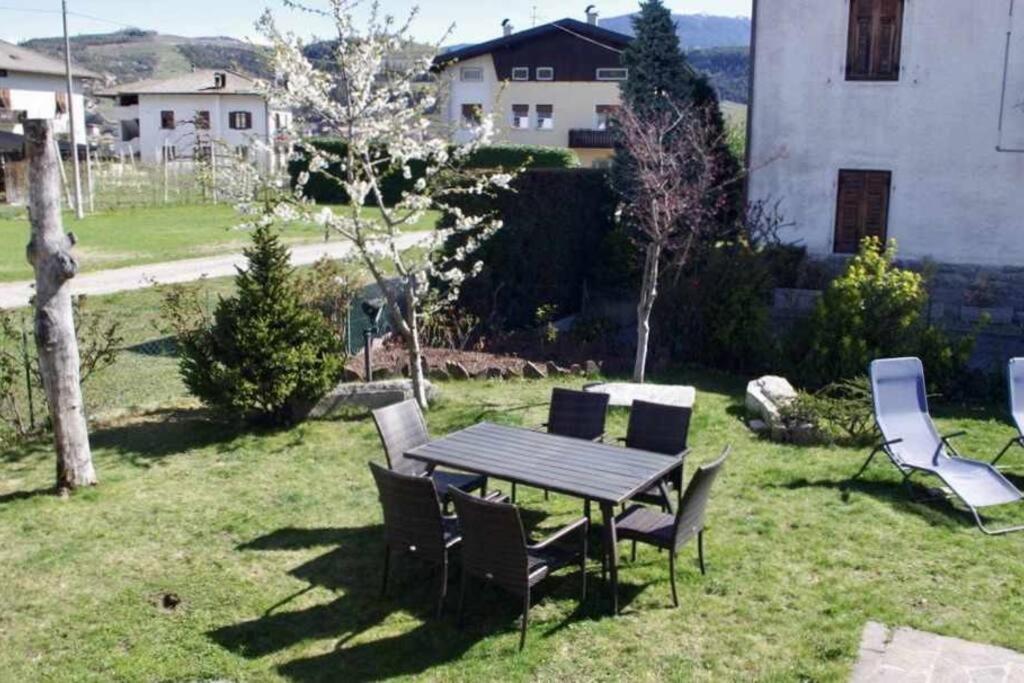Ferienwohnung Casa Del Tempo Elsa Tassullo Ospitar Exterior foto